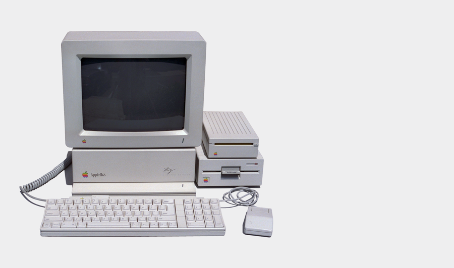 Photo of an Apple IIGS